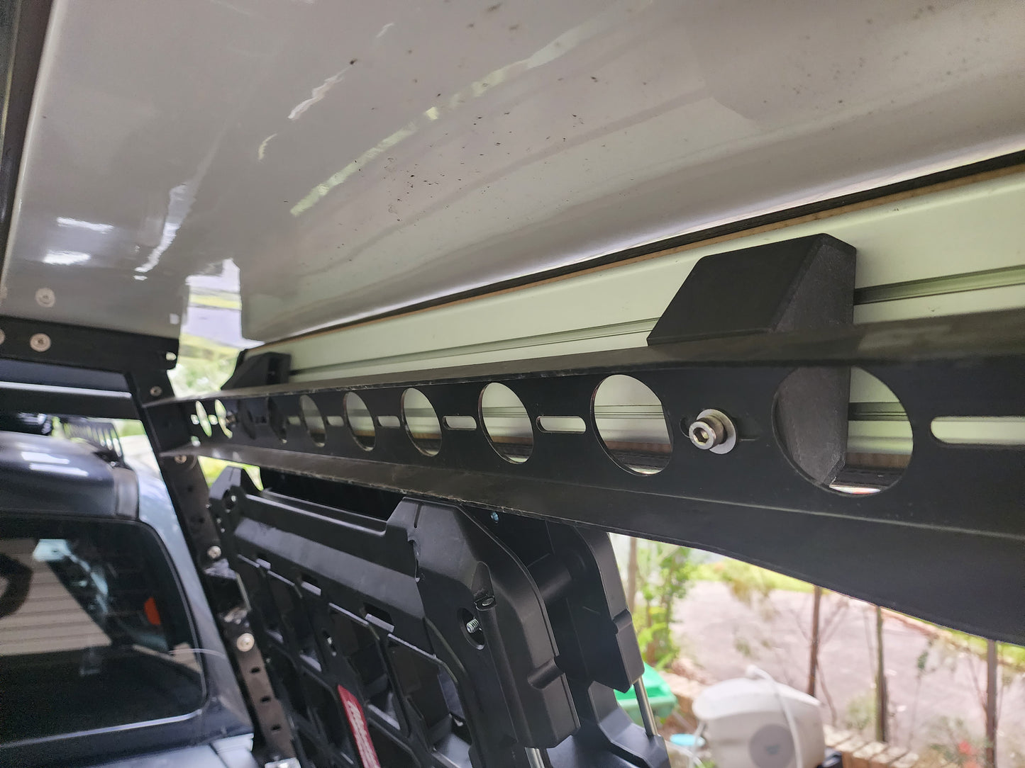 Ozroo 90 Degree Kickass Shower Tent Mount