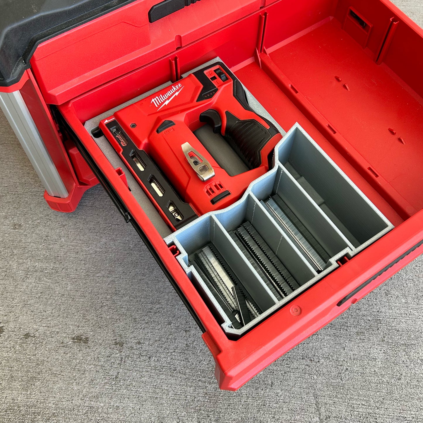 Milwaukee Packout M12 Staple Gun Storage Insert for Milwaukee Packout 2/3 Draw By Jonah Pope Design